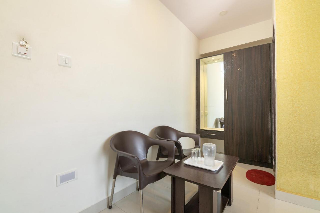 Oyo 13594 Mathrushree Residency Hotel Bangalore Ngoại thất bức ảnh