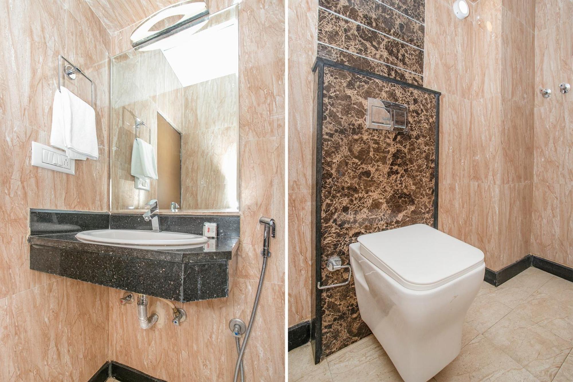 Oyo 13594 Mathrushree Residency Hotel Bangalore Ngoại thất bức ảnh